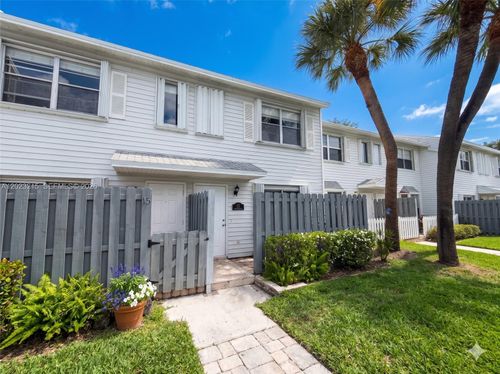 13-13 Sw 3rd St, Pompano Beach, FL, 33060-7925 | Card Image