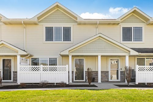 28102-8601 Westown Pkwy, West Des Moines, IA, 50266-1677 | Card Image