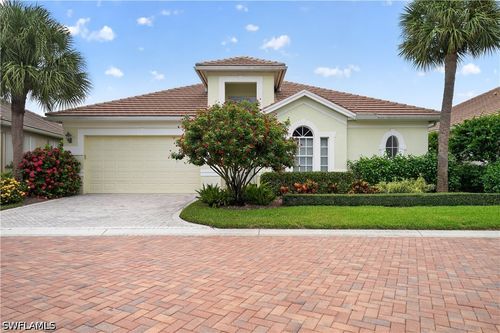 2317 Island Cove Circle N, NAPLES, FL, 34109 | Card Image