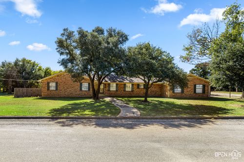 1701 E Spring St, Henrietta, TX, 76365-3108 | Card Image