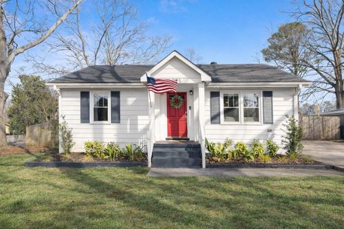 995 Dell Ave Se, Smyrna, GA, 30080-4166 | Card Image