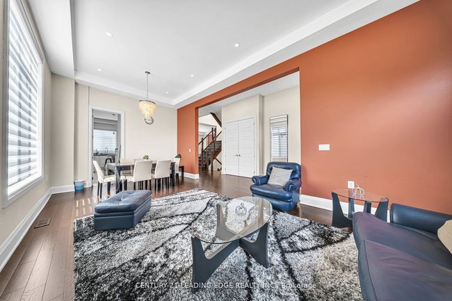 736 Hillview Cres, House other with 7 bedrooms, 5 bathrooms and 4 parking in Pickering ON | Image 7