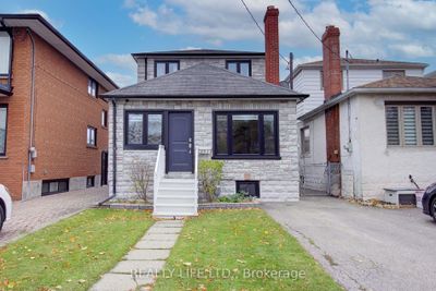 293 Melrose St, House other with 3 bedrooms, 2 bathrooms and 2 parking in Etobicoke ON | Image 1