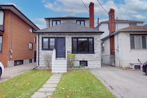 293 Melrose St, Etobicoke, ON, M8Z1G7 | Card Image