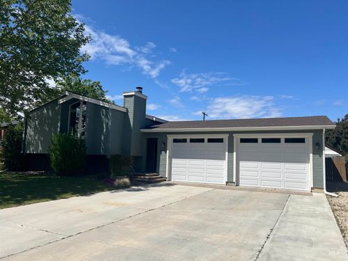 8118 W Hummel Dr, Boise, ID, 83709-1755 | Card Image