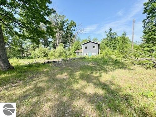 4629 Filter Rd, Harrison, MI, 48625-9718 | Card Image