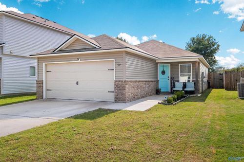 517 Savannah St, Odenville, AL, 35120-4583 | Card Image