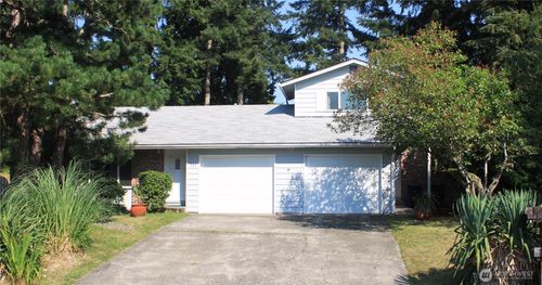 313 & 315 146th Pl Ne, Bellevue, WA, 98007-4940 | Card Image