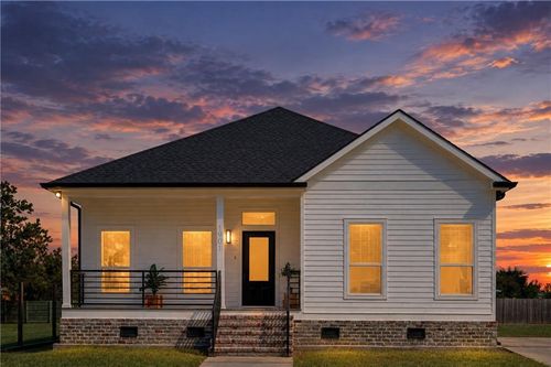 1901 Alexander Ave, Arabi, LA, 70032-1746 | Card Image