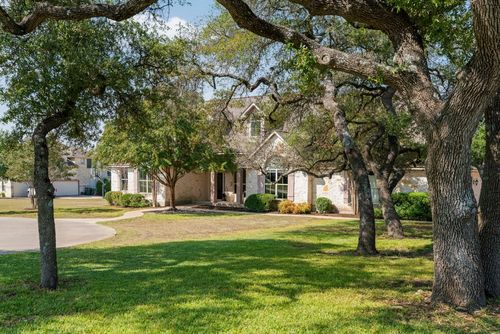 547 Broken Lance, Dripping Springs, TX, 78620-3748 | Card Image