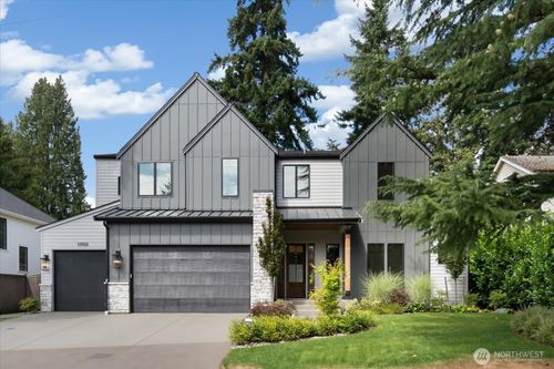 10924 Se 24th Pl, Bellevue, WA, 98004-7321 | Card Image
