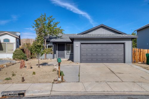 8275 Shifting Sands Dr, Reno, NV, 89506-3124 | Card Image