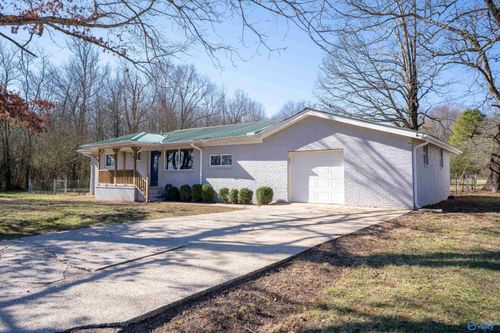 2237 Summerour Rd, Fort Payne, AL, 35968-6152 | Card Image