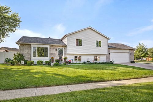 1540 Carol Anne Dr, Morris, IL, 60450-2483 | Card Image