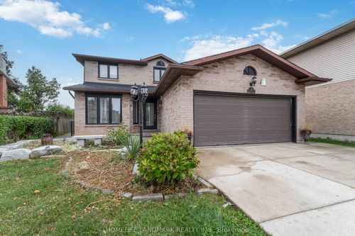 15 Anita Crt, Hamilton, ON, L8W3A5 | Card Image