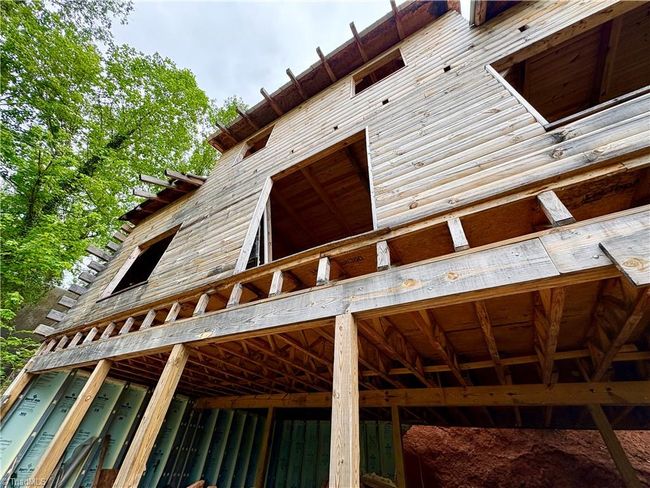 121 Anglers Way, House other with 3 bedrooms, 3 bathrooms and null parking in Lake Lure NC | Image 11