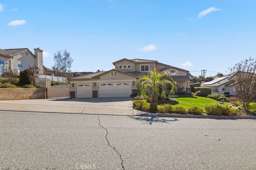 36415 Cherrywood Dr, Yucaipa, CA, 92399-5731 | Card Image