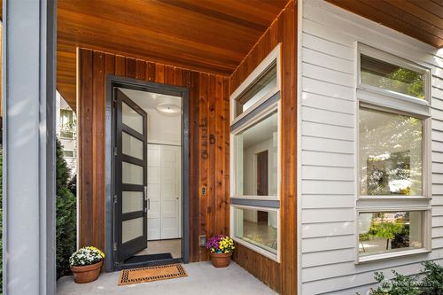 3246 14th Ave W, Seattle, WA, 98119 | Card Image