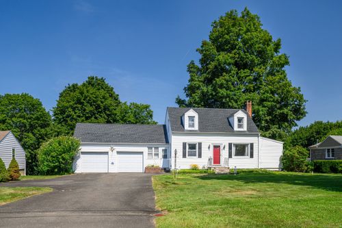 19 Valerie Ln, Danbury, CT, 06811-4931 | Card Image