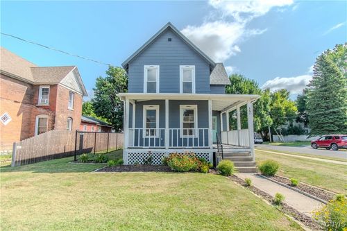 862 W Main St, Watertown, NY, 13601-1243 | Card Image