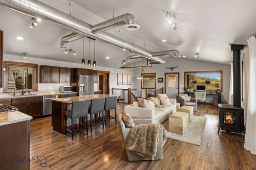 500 Prickly Pear Rd, Manhattan, MT, 59741-8709 | Card Image