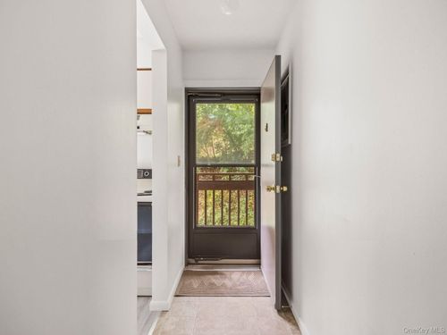 apt-602-26 Cooper Rd, Poughkeepsie, NY, 12603-1669 | Card Image