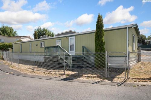 spc-46-260 Nw Golden Hills Dr, Pullman, WA, 99163-9768 | Card Image