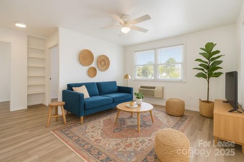 apt-f2-200 York St, chester, SC, 29706-1446 | Card Image