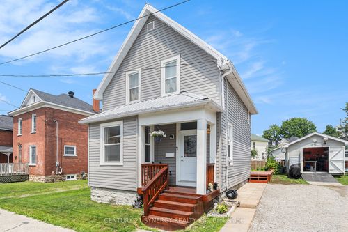 25 Kensington Ave, Smiths Falls, ON, K7A2K6 | Card Image