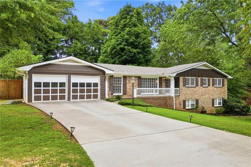 120 Deerwood Cir Se, Smyrna, GA, 30082-3912 | Card Image