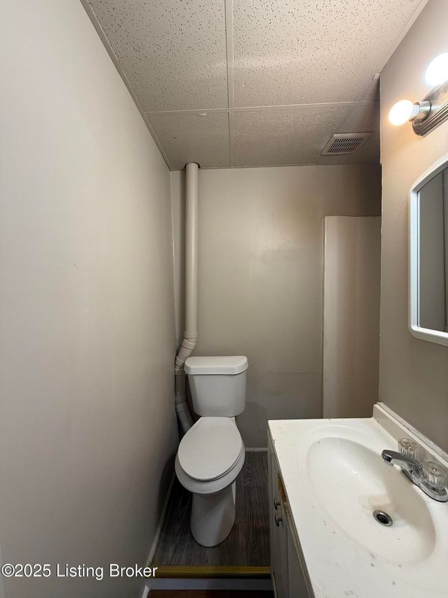2416 Saint Xavier St, Home with 5 bedrooms, 4 bathrooms and null parking in Louisville KY | Image 14