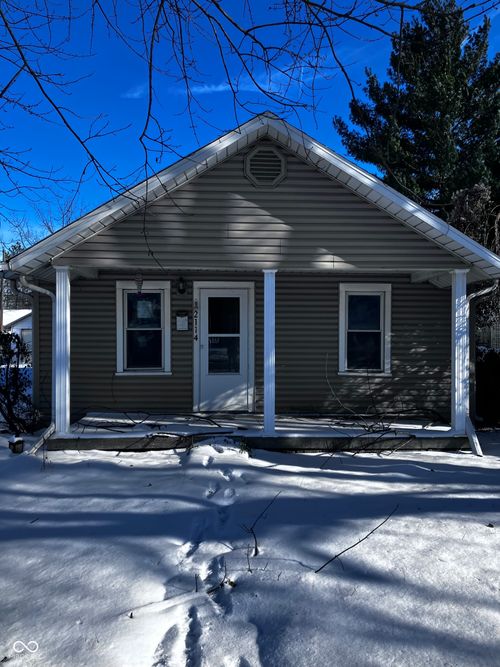 2114 S 18th St, New Castle, IN, 47362-2254 | Card Image