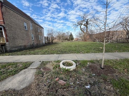 6404 S May Street, Chicago, IL, 60621 | Card Image