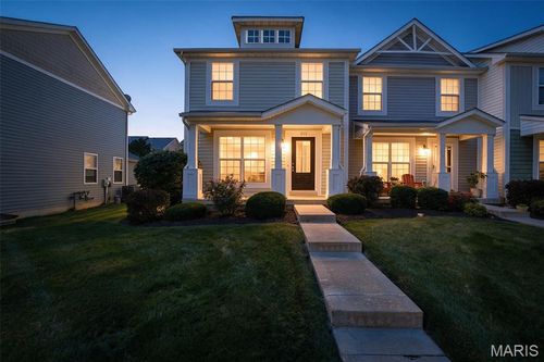 212 Countryshire Dr, Lake St Louis, MO, 63367-5822 | Card Image