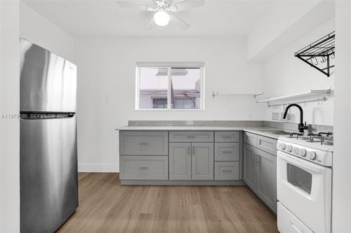 apt-3-319 80th St, Miami Beach, FL, 33141-1692 | Card Image