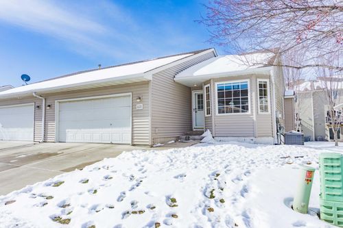 1020 Primrose Ln, Waconia, MN, 55387-1095 | Card Image
