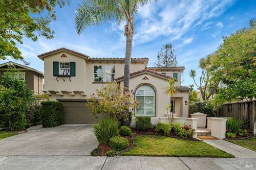 28 Presidio Dr, Novato, CA, 94949-6162 | Card Image