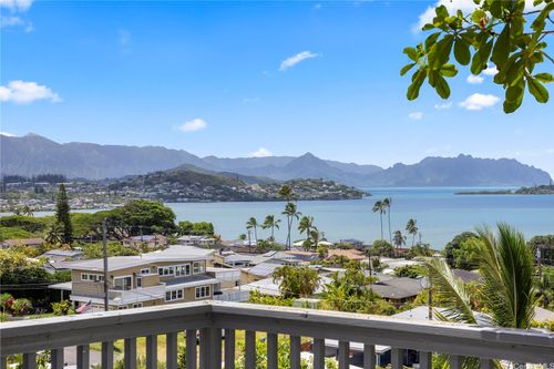 44-737 Hoonani Pl, Kaneohe, HI, 96744-2413 | Card Image