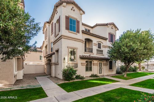 736 N Laguna Dr, Gilbert, AZ, 85233-3620 | Card Image