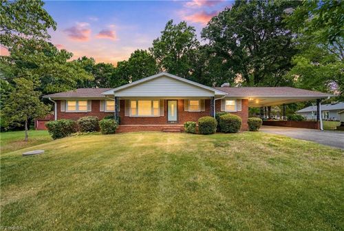 717 Corjon Street, Kernersville, NC, 27284 | Card Image