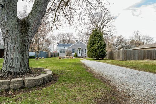 211 E Southeastern St, Galien, MI, 49113-5128 | Card Image