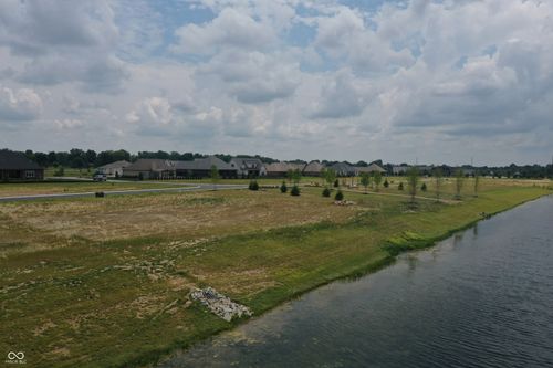 1653 Mill Pond Ln, Franklin, IN, 46131-5554 | Card Image