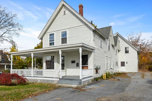 8 Birch St, Derry, NH, 03038-2171 | Card Image