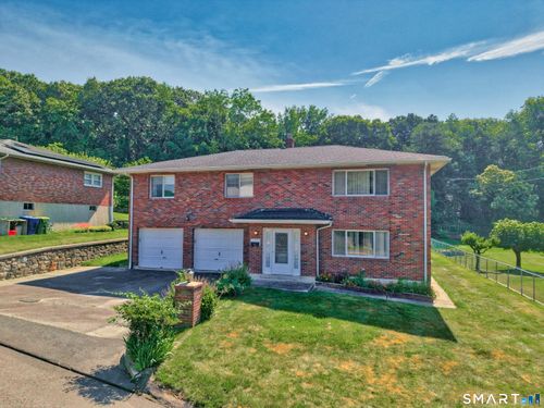134 Judith Ln, Waterbury, CT, 06704-1997 | Card Image
