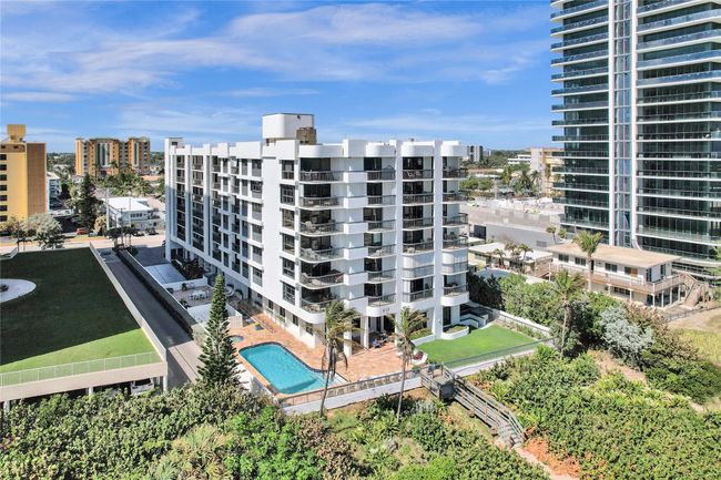 Boutique Beach Building | Image 32