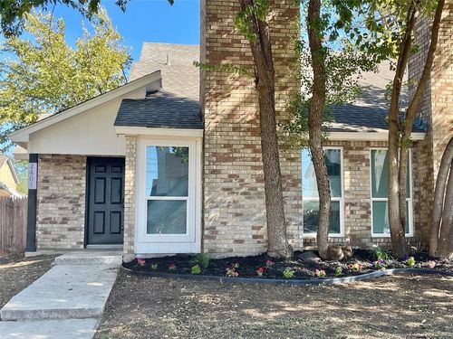 2401 Sherry St, Arlington, TX, 76014-1925 | Card Image