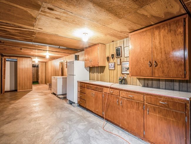 301 1 St St, House other with 3 bedrooms, 4 bathrooms and null parking in Shellsburg IA | Image 22