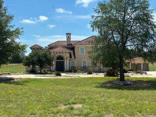 113 Abrego Mount Dr, Floresville, TX, 78114-6676 | Card Image