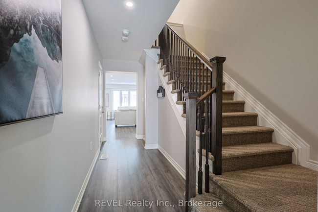 196 Heron St, House attached with 3 bedrooms, 3 bathrooms and 2 parking in Welland ON | Image 8