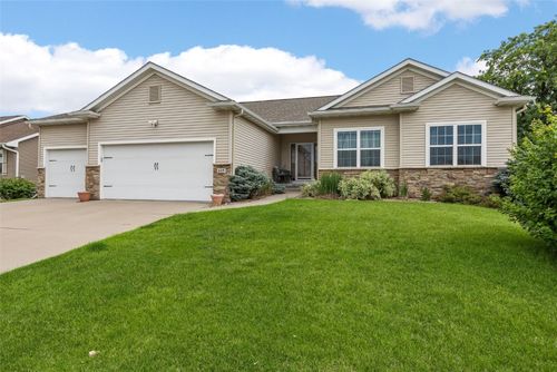 615 34th Ave, Marion, IA, 52302-9050 | Card Image
